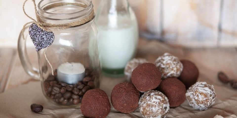 maca-chocolate-bliss-balls